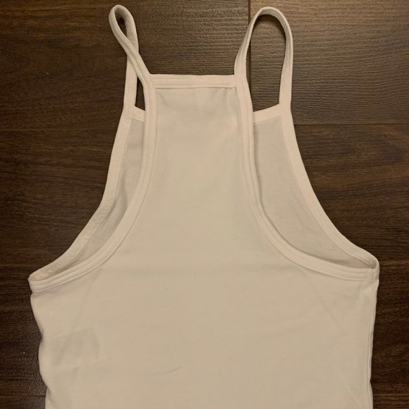 H&M | basic white halter top - Picture 4 of 4